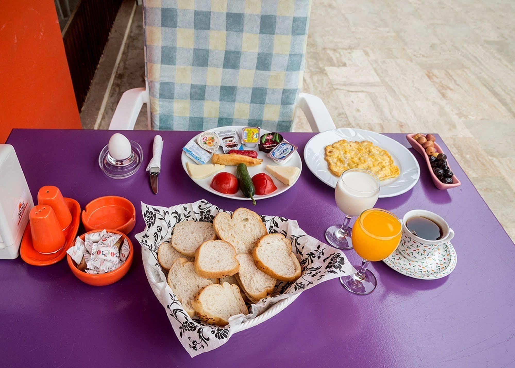 Hotel Dorukhan คูซาดาซี ภายนอก รูปภาพ